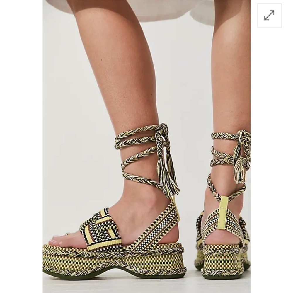 Free People Amambaih Gabriela Wrap Sandals in Size 39 EU Size 9 US NEW